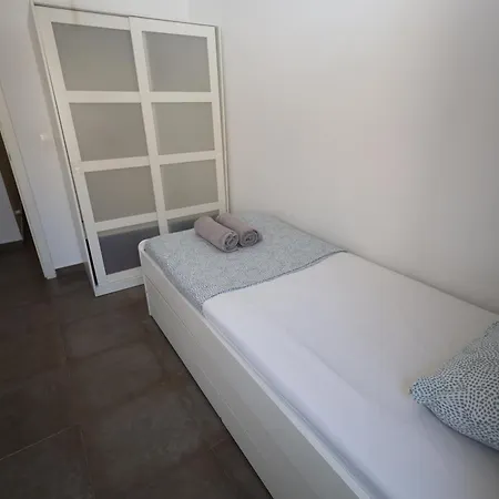 Apartment Incredible For 10 In Downtown By Elconserje Alicante